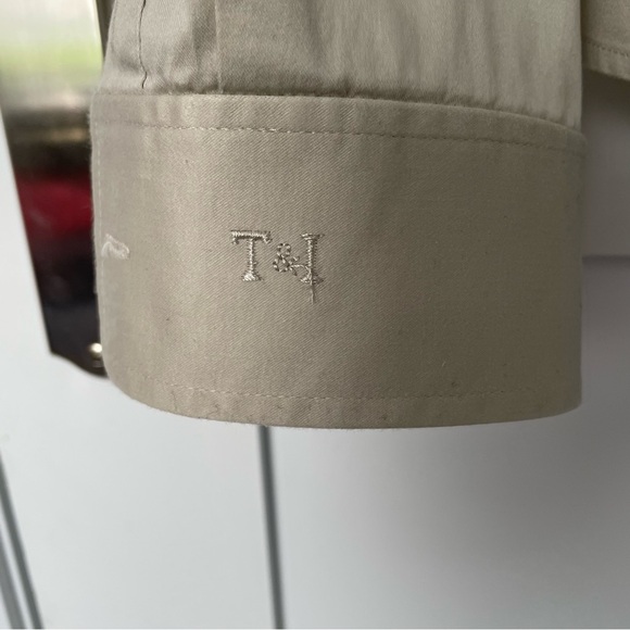 Ladies Elegant Shirt by Tristan & Iseut - Picture 3 of 10